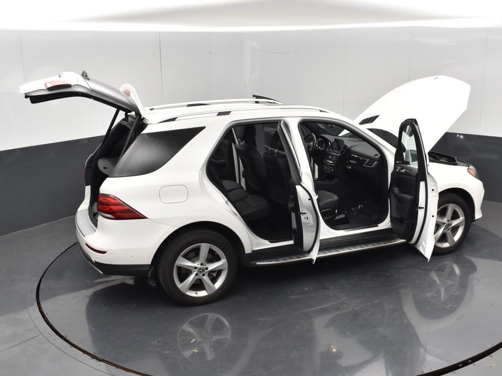 Used 2019 White Mercedes-Benz GLE 400 image 32