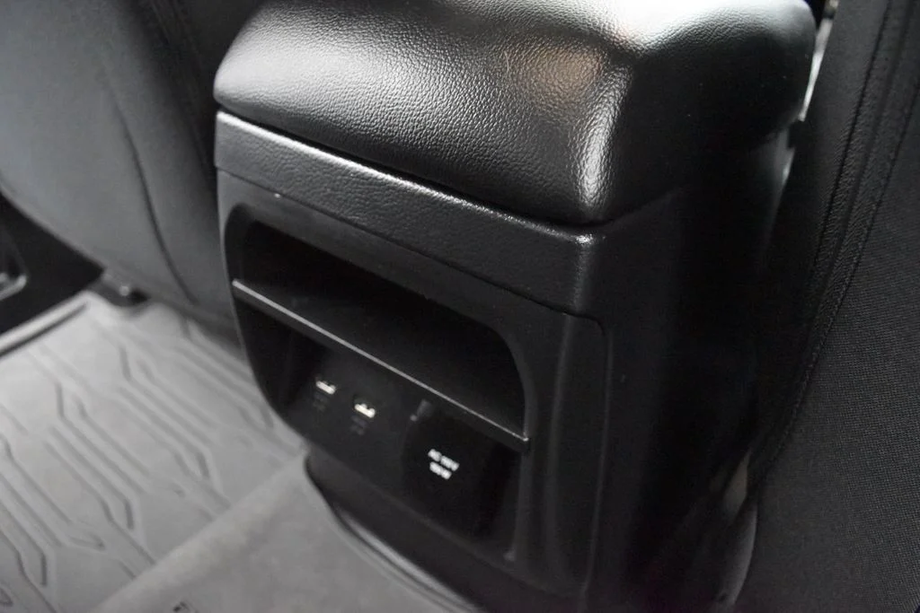 Used 2021 Black Ford XLT image 26
