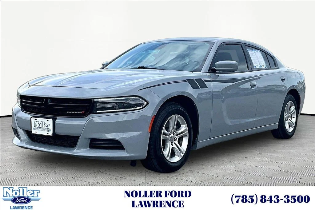 2021 Dodge Charger SXT's photo