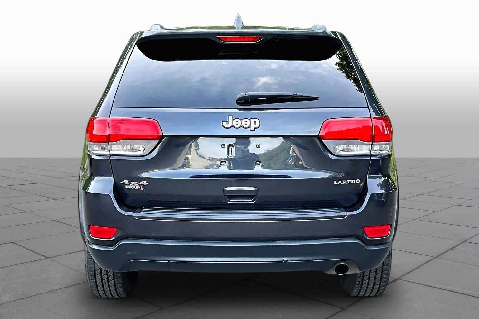 Used 2016 Maximum Steel Metallic Clearcoat Jeep Laredo image 5