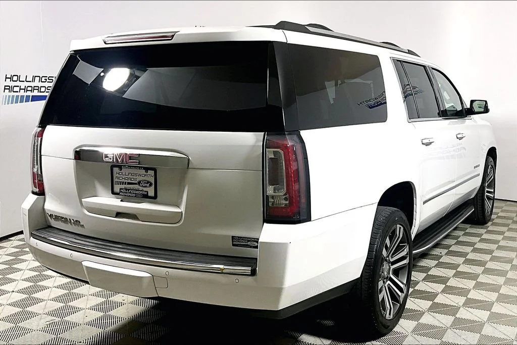 Certified Used 2019 Summit White GMC Denali image 9