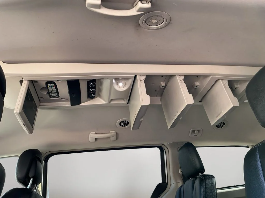 Used 2016 Silver Chrysler Touring image 12