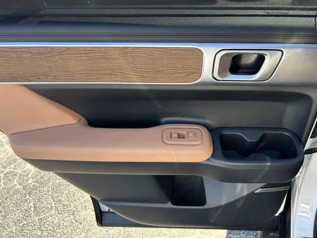 2026 Hyundai Santa Fe Limited - Photo 9