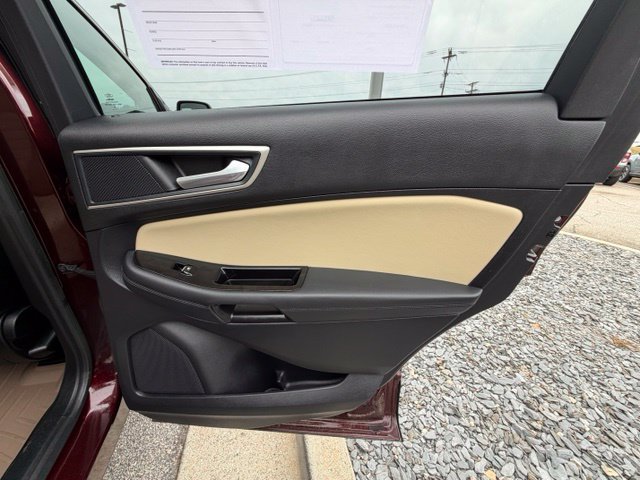 Used 2019 Red Ford SEL image 23