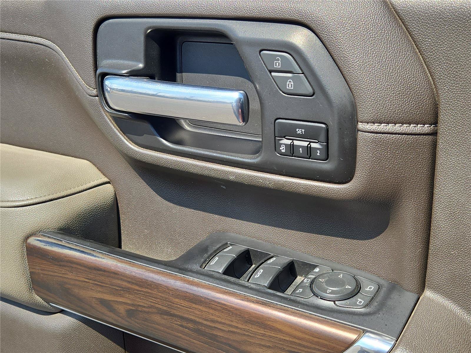 Used 2022 Quicksilver Metallic GMC SLT image 19