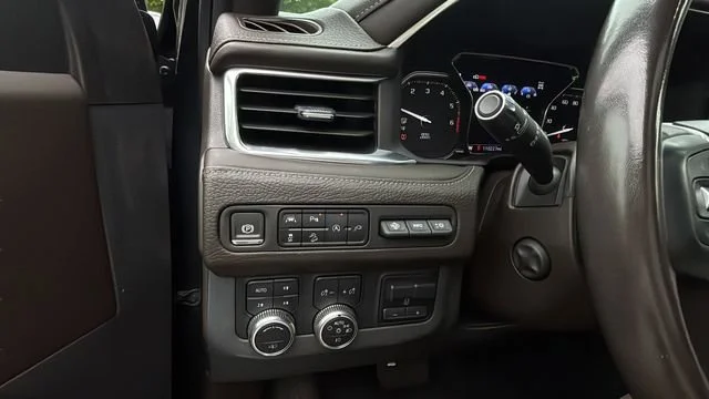 Used 2021 DARK SKY METALLIC GMC Denali image 18