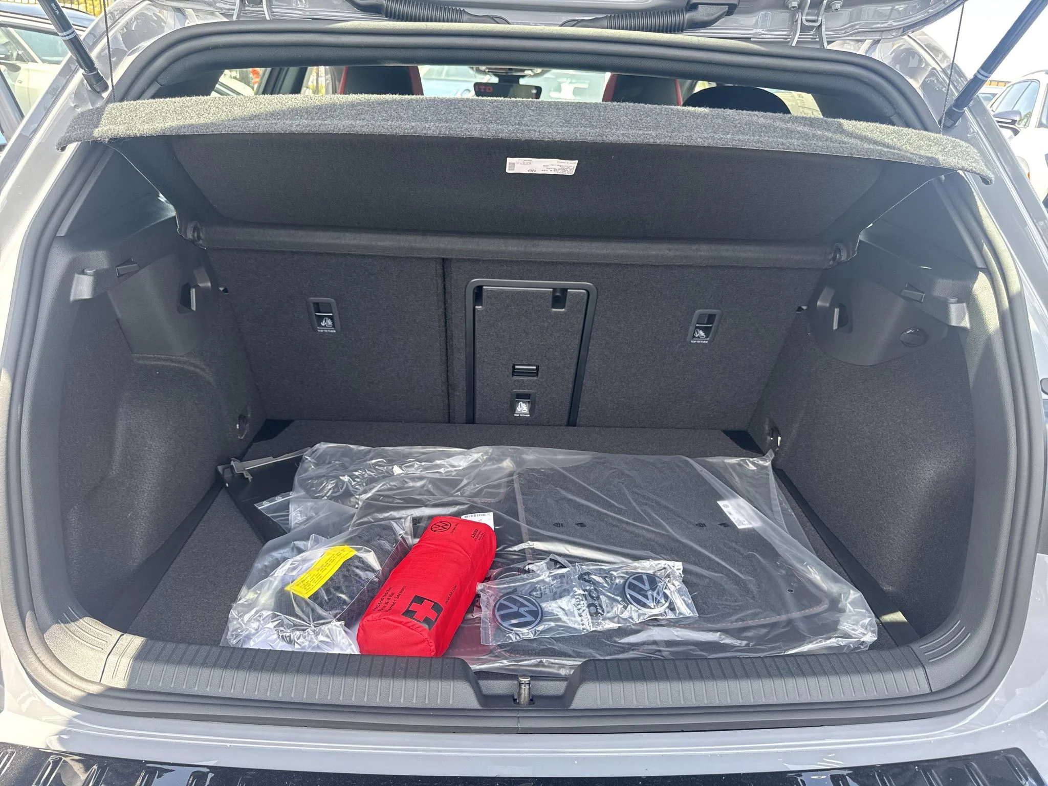 New 2026 Moonstone Gray Volkswagen SE image 32