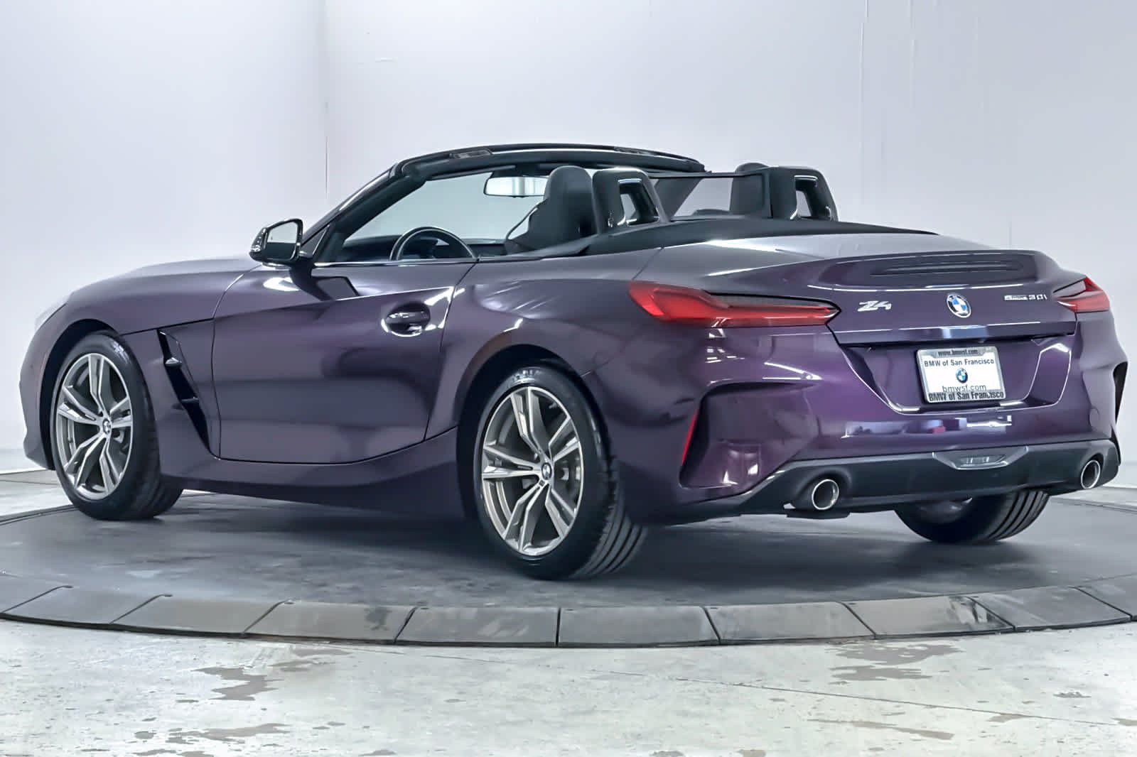 Used 2025 Purple BMW sDrive30i image 5