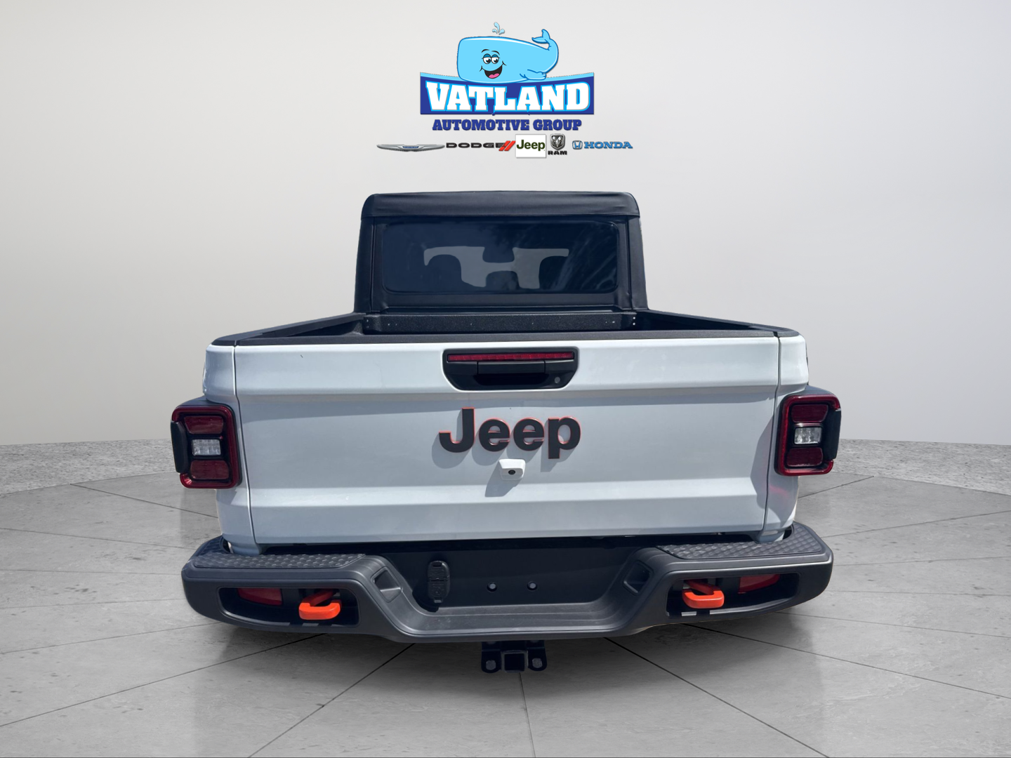 New 2026 Bright White Clear-Coat Exterior Paint Jeep Mojave image 4