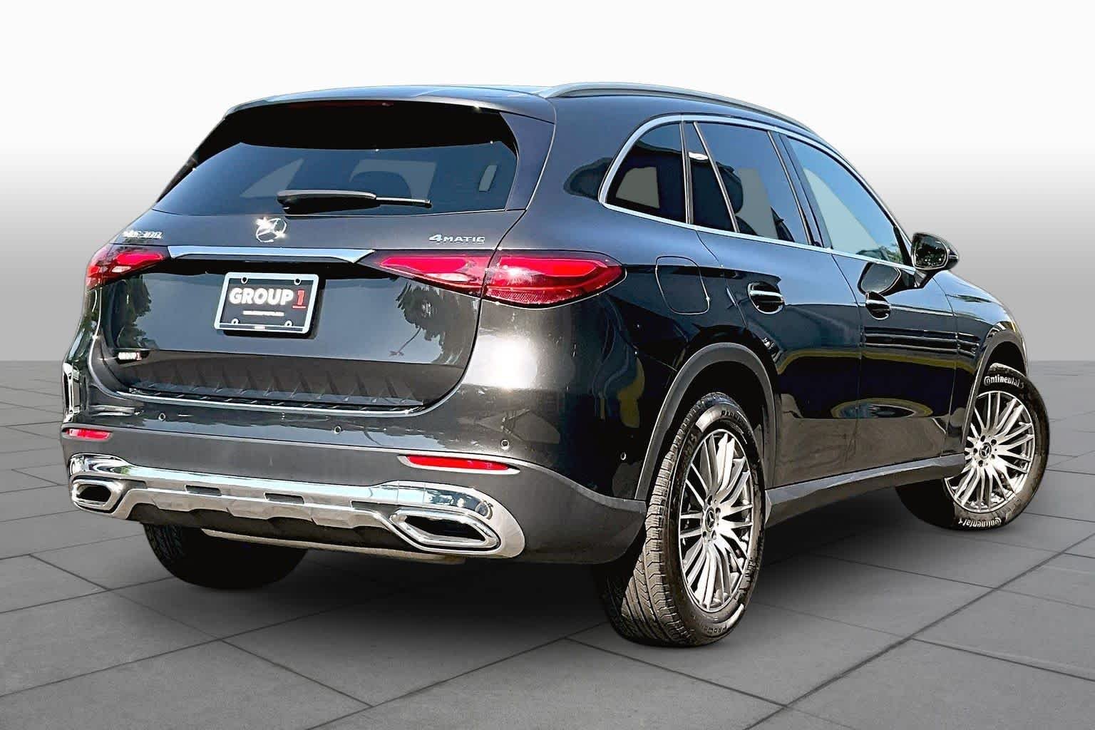 Used 2024 Graphite Grey Metallic Mercedes-Benz GLC 300 image 25
