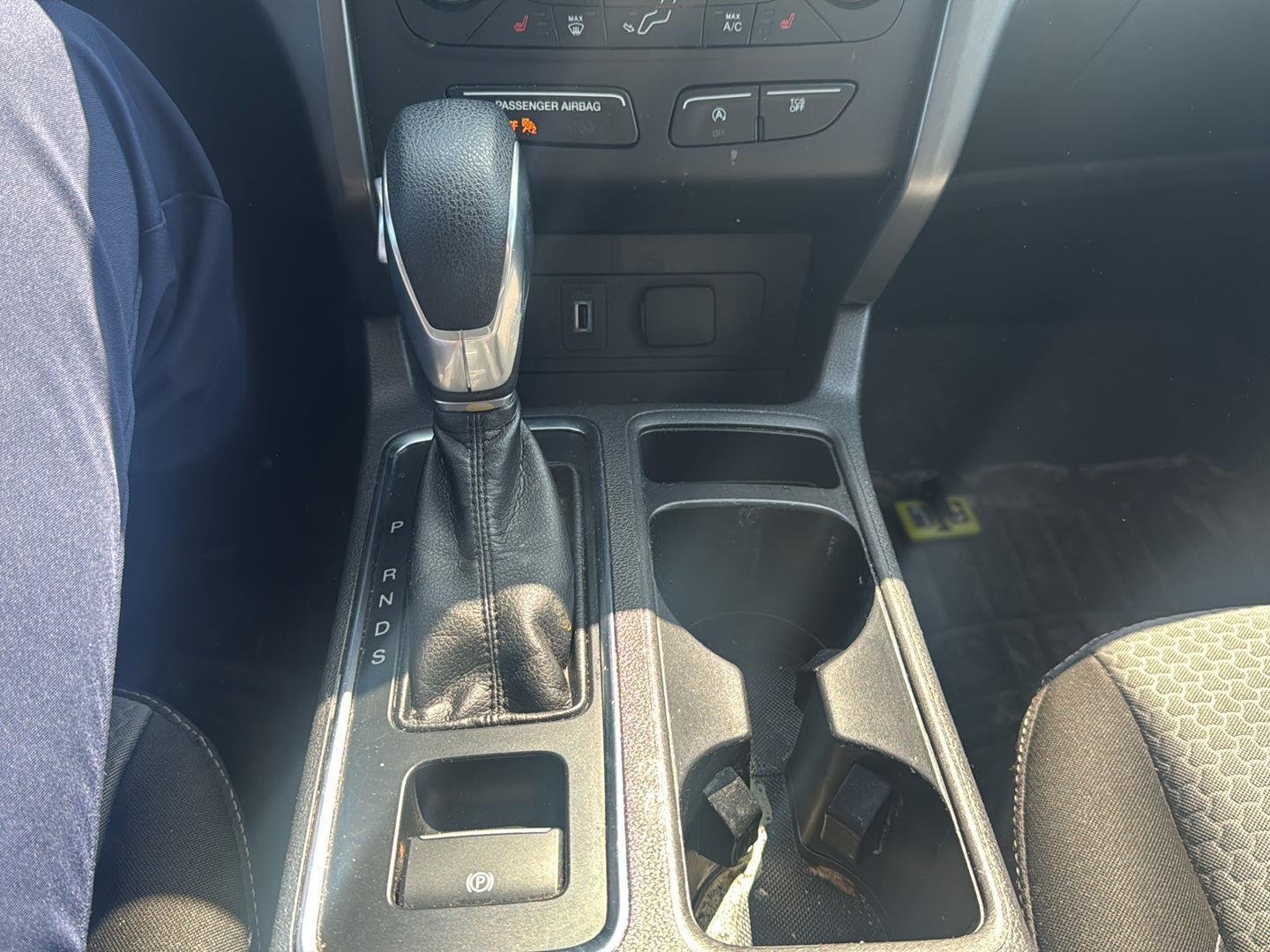 Used 2019 Agate Black Ford SE image 10