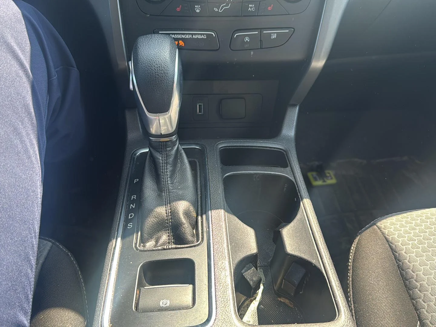 Used 2019 Agate Black Ford SE image 10