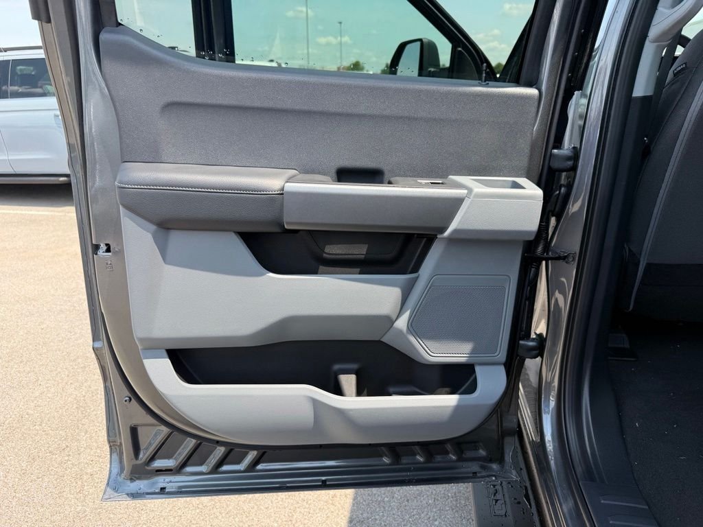 New 2026 Carbonized Gray Metallic Ford F-250® XL image 10
