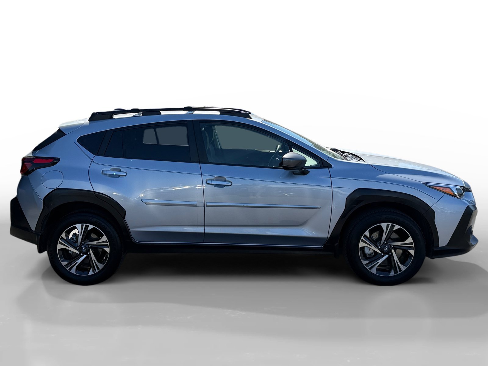 Used 2025 Ice Silver Metallic Subaru Premium image 6