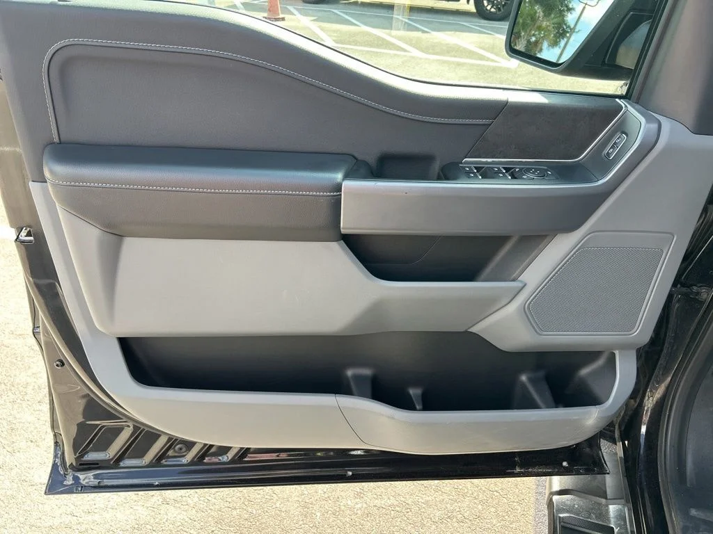 Used 2025 Black Ford XLT image 18