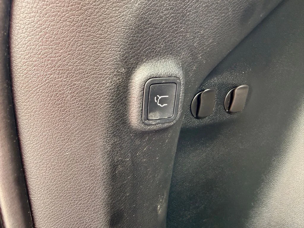 Certified Used 2020 Slate Blue Pearlcoat Jeep Limited image 5