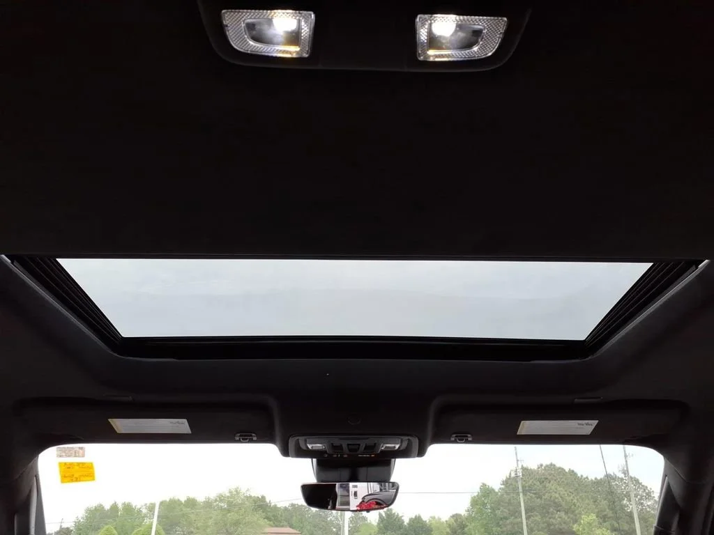 Used 2025 Onyx Black GMC Denali Ultimate image 12