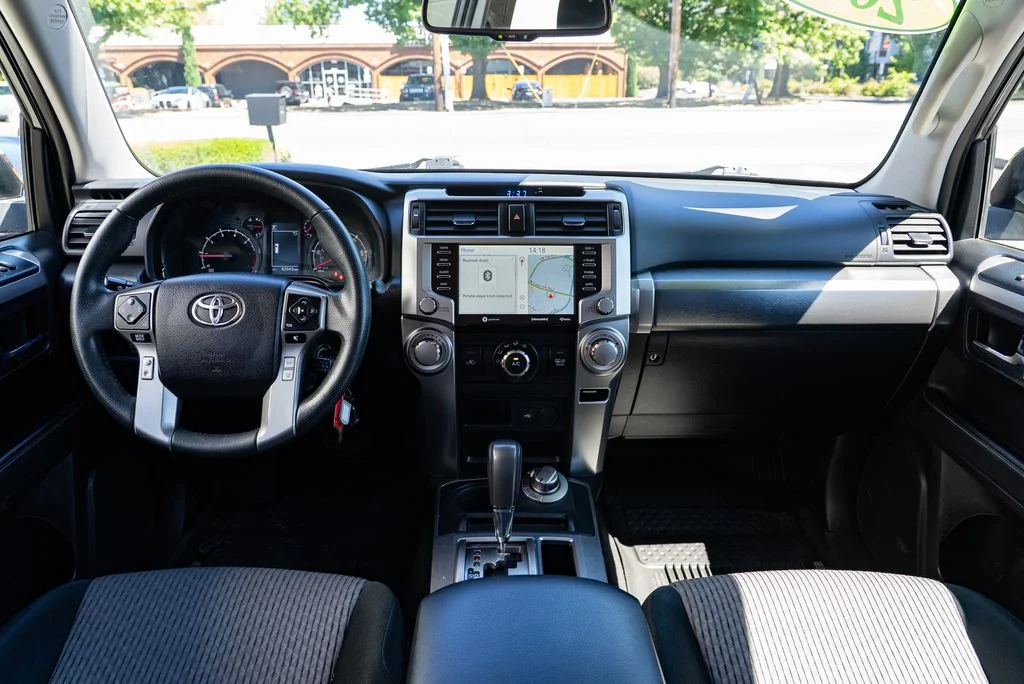 Used 2020 Gray Toyota SR5 image 9