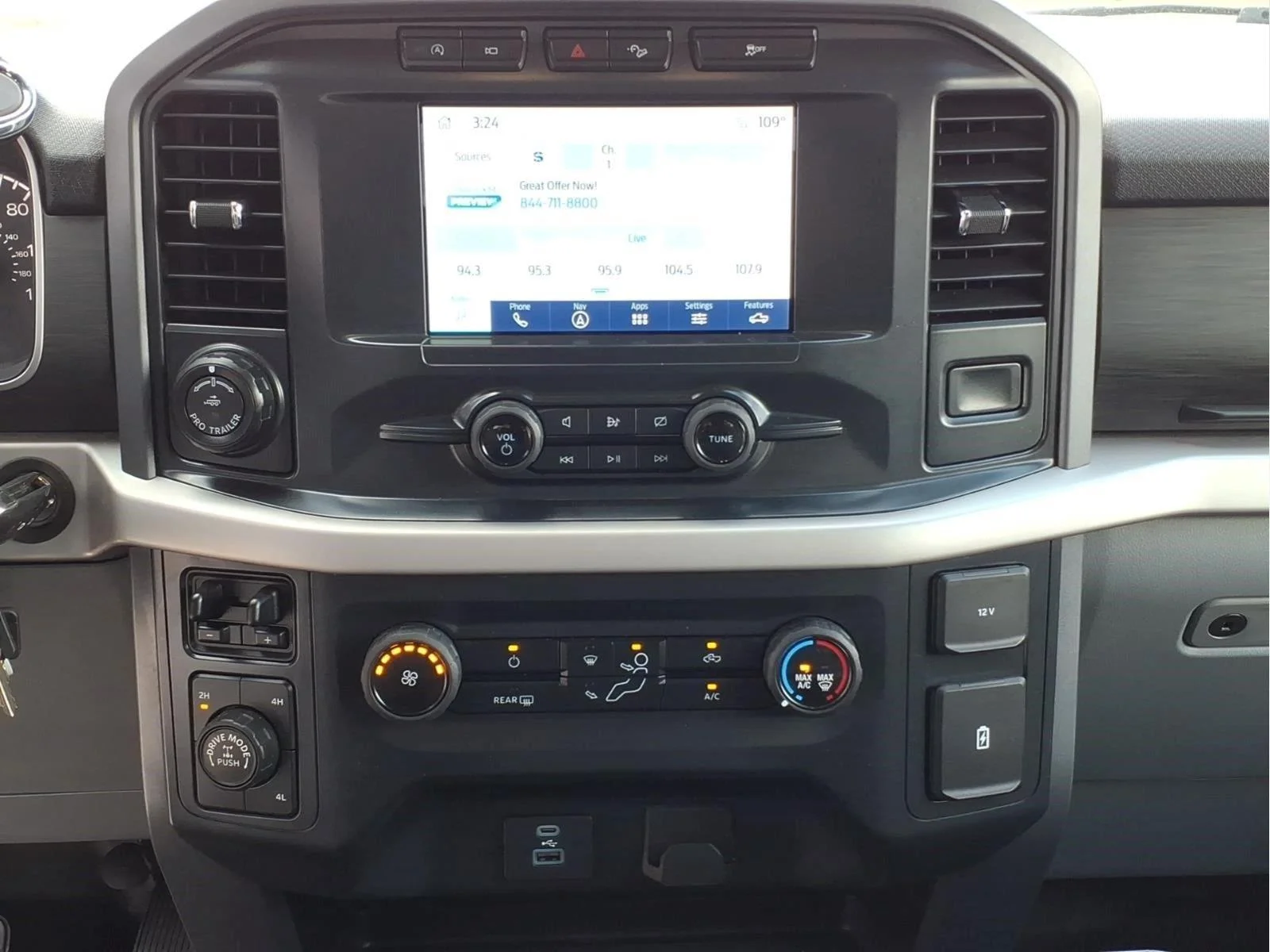 Used 2022 White Ford XL image 14