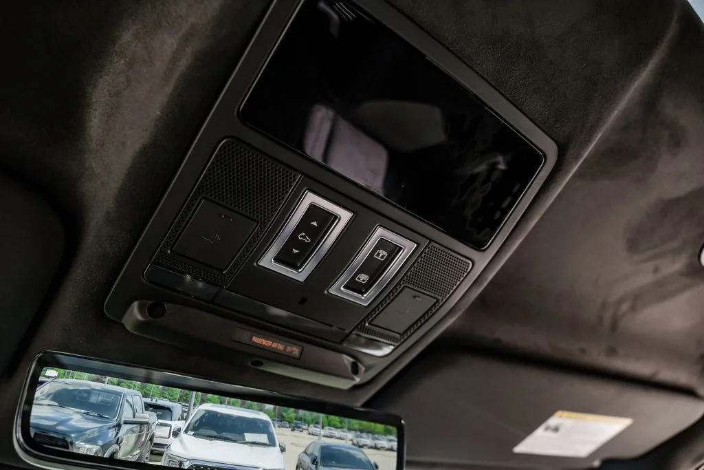 2025 Land Rover Defender V8 - Photo 38