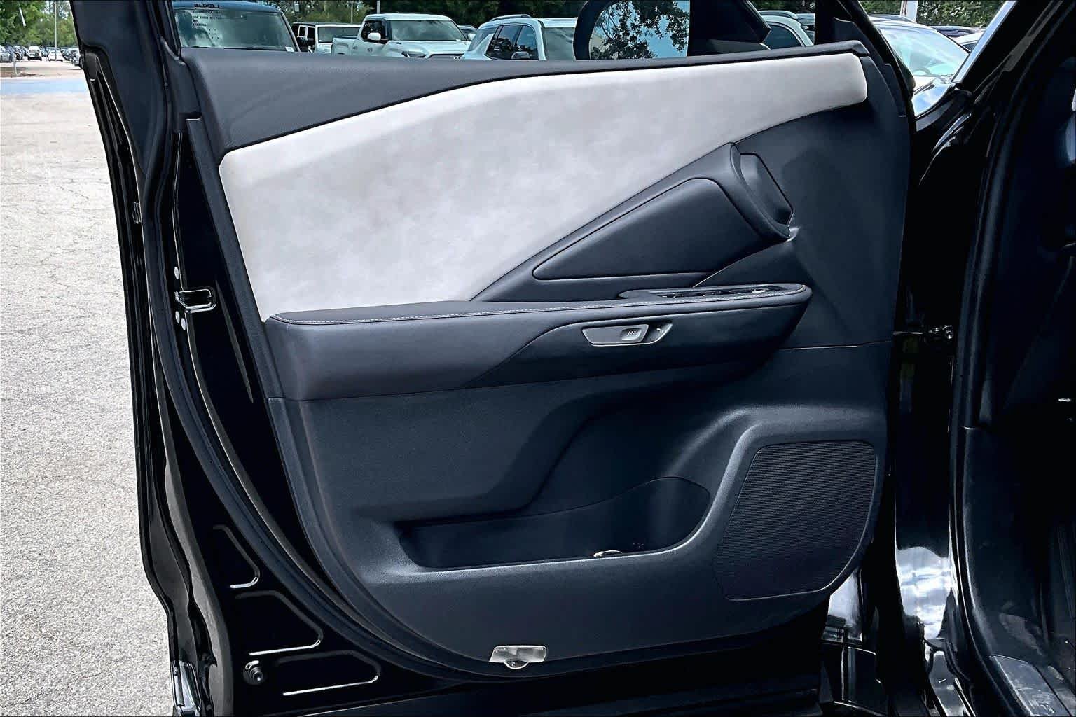 Used 2024 Caviar Lexus Premium image 26