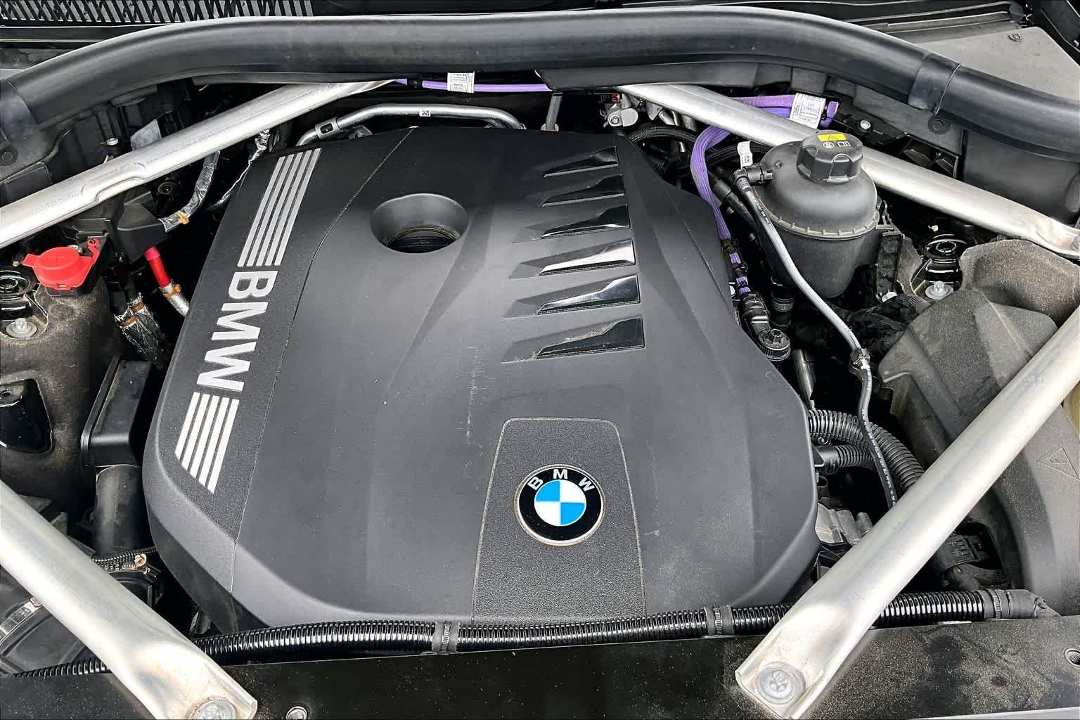 Used 2023 Black Sapphire Metallic BMW xDrive40i image 33