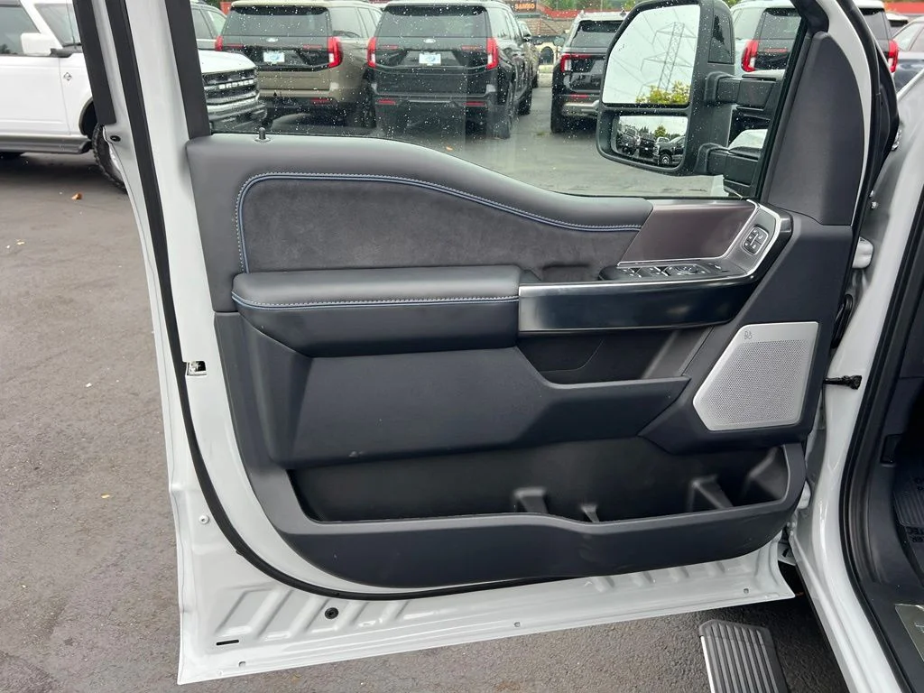 New 2026 Avalanche Ford F-250® Platinum® image 9