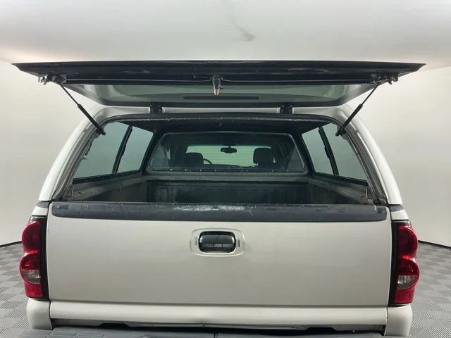 Used 2006 Silver Chevrolet Work Truck image 7