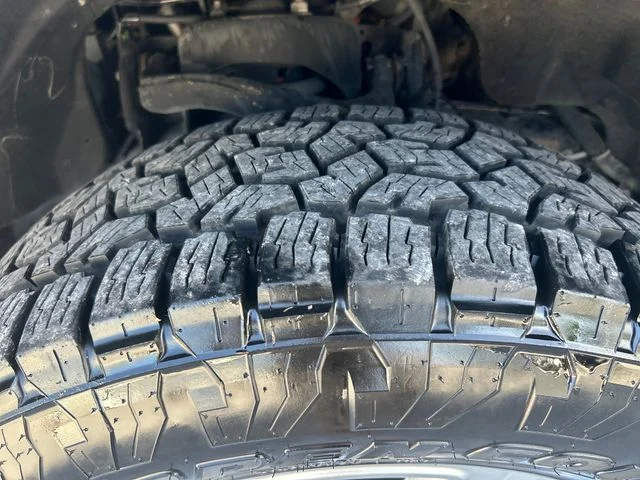 Used 2019 Black Metallic Ford XLT image 28
