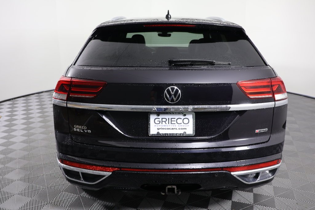 Used 2021 Black Volkswagen 3.6L V6 SEL Premium R-Line image 7