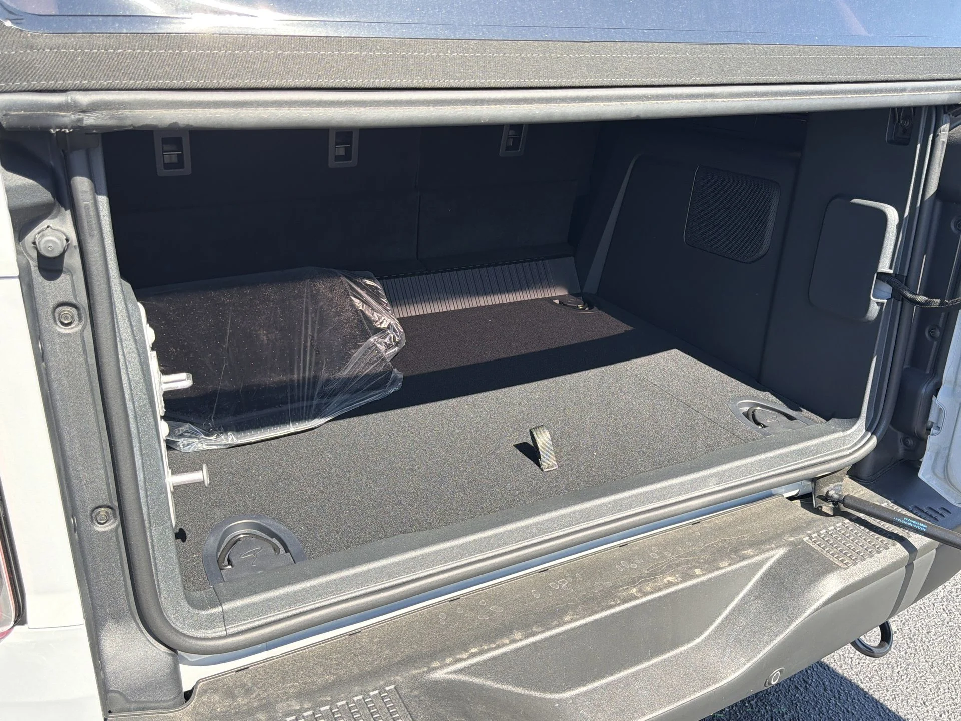 New 2026 Avalanche Gray Ford Badlands® image 30