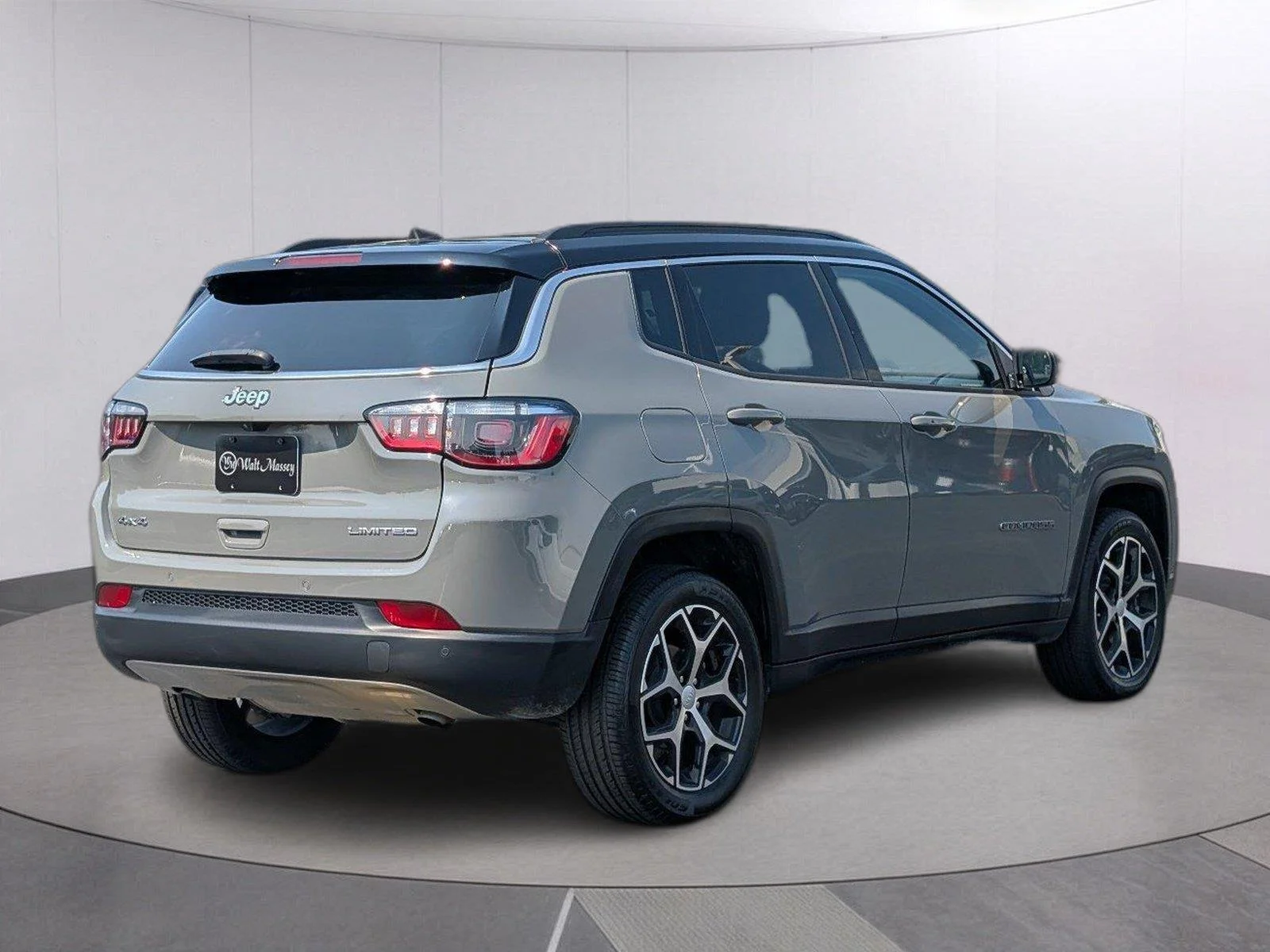 Used 2024 Sting-Gray Clearcoat Jeep Limited image 7
