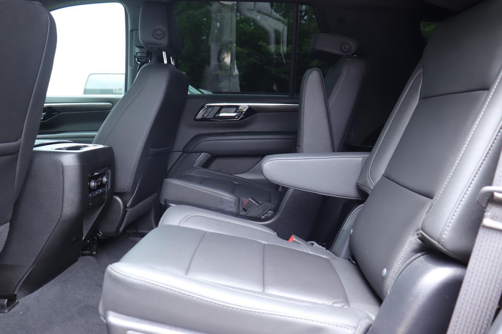 Used 2025 Black Chevrolet Z71 image 12