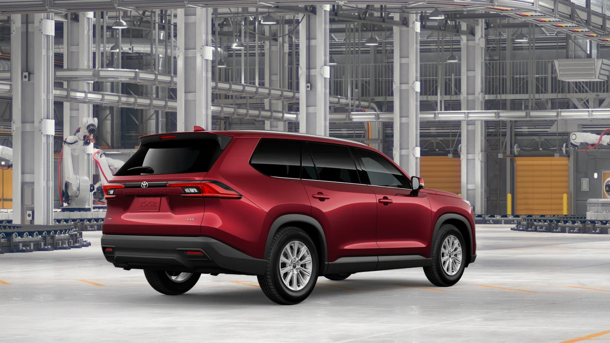 New 2026 Ruby Flare Pearl Toyota XLE image 22