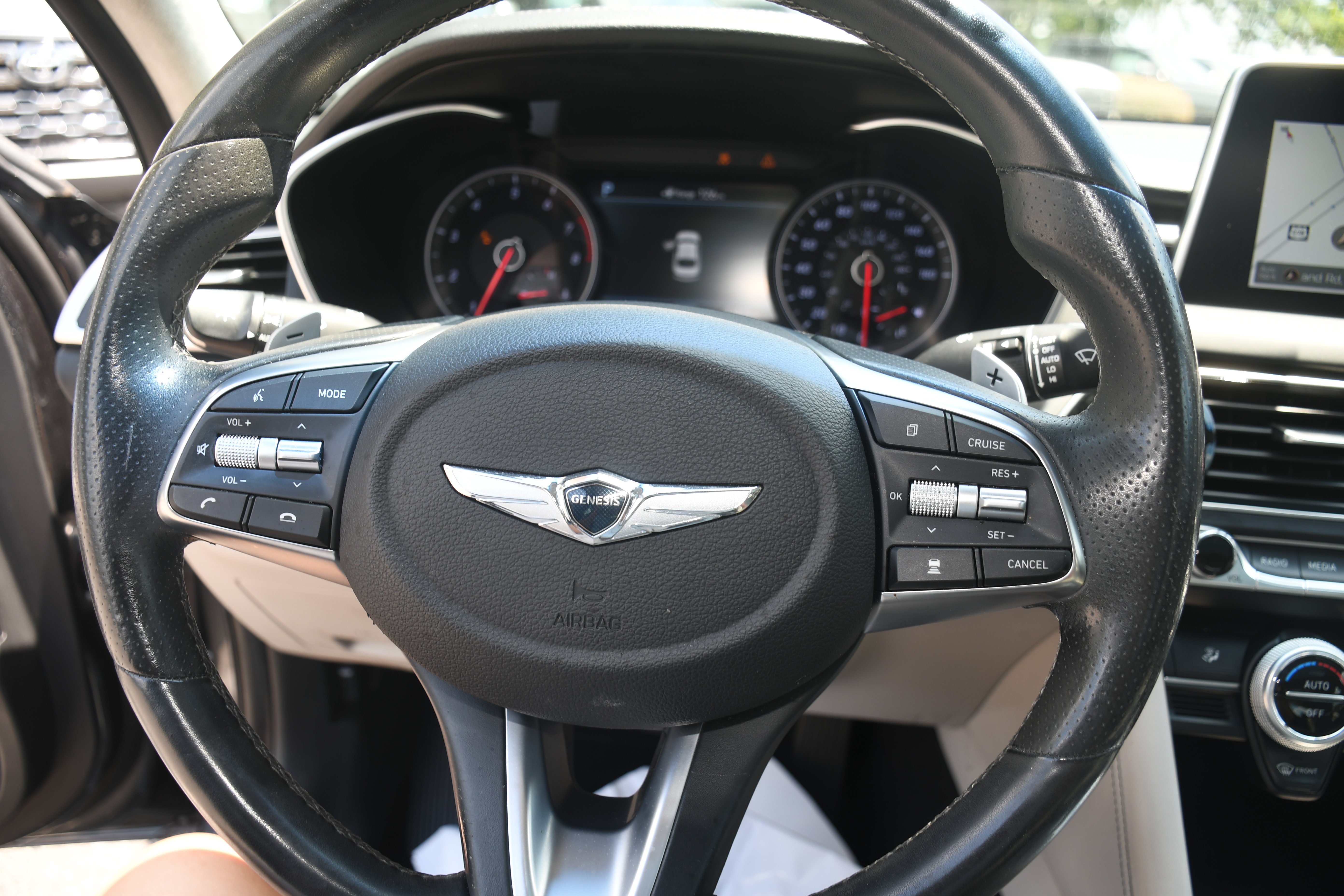 Used 2019 Gray Genesis 2.0T Advanced image 13