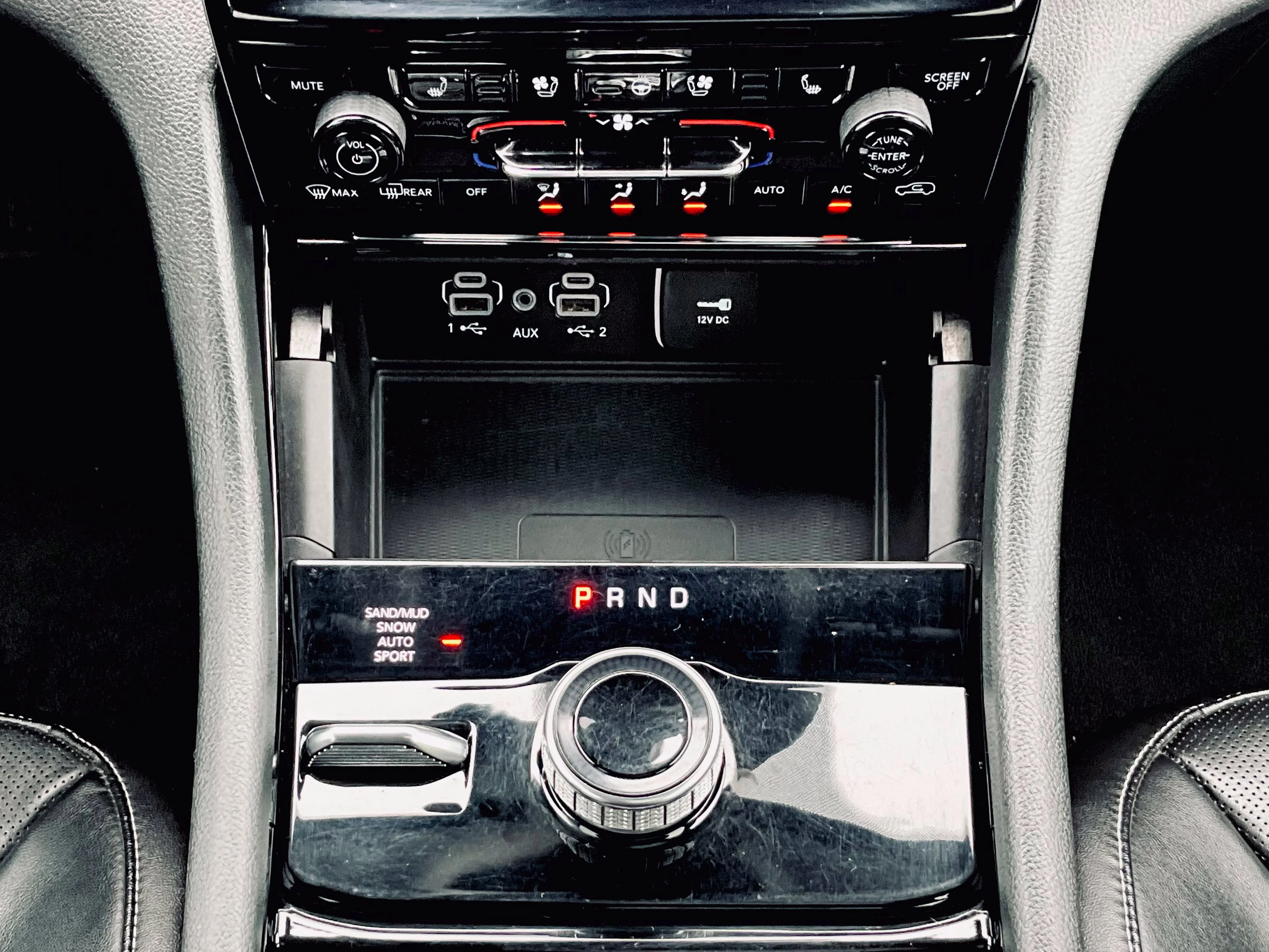 Used 2023 White Jeep Limited image 17