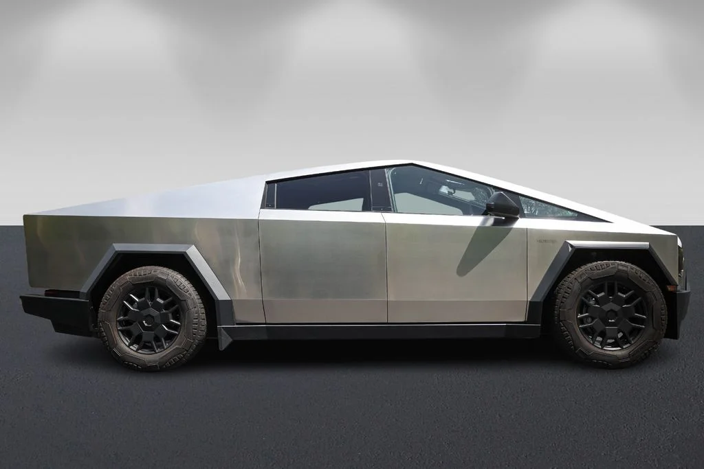 Used 2024 Tesla Cybertruck Base with VIN 7G2CEHED4RA014386 for sale in Naples, FL