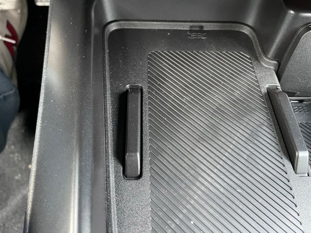 New 2026 Avalanche Gray Ford Outer Banks® image 14