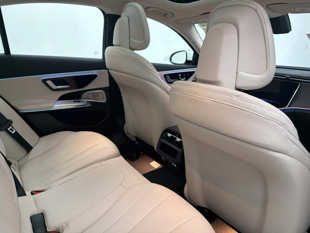 New 2027 White Mercedes-Benz E 450 image 27