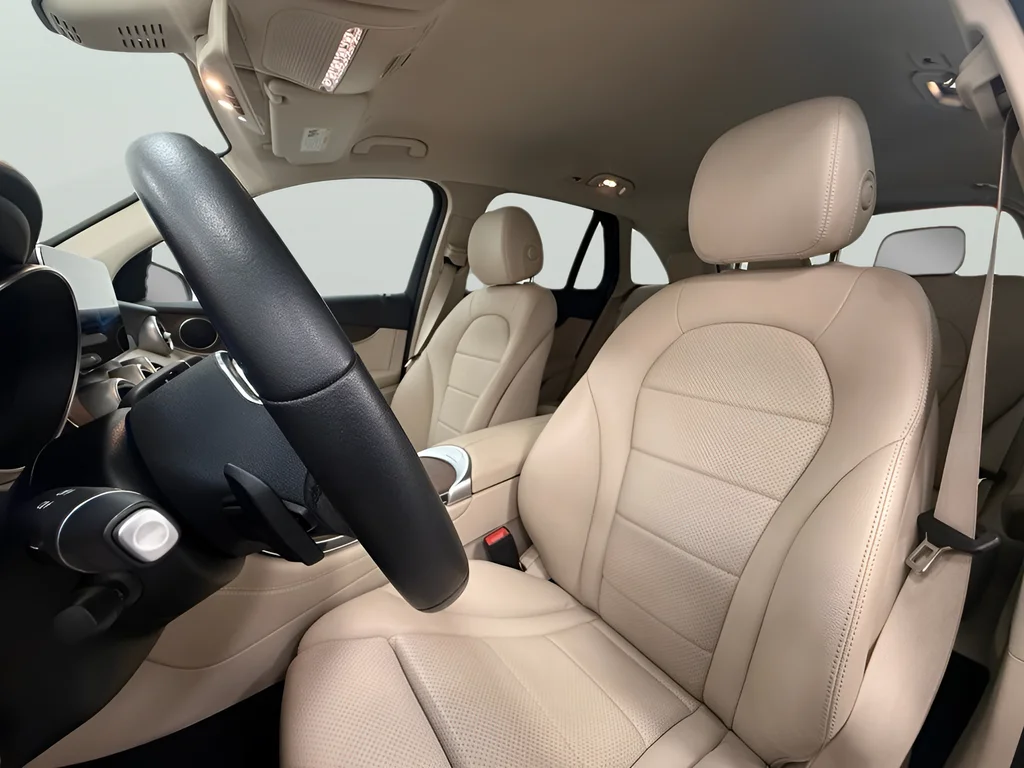 Used 2020 Gray Mercedes-Benz GLC 300 image 11