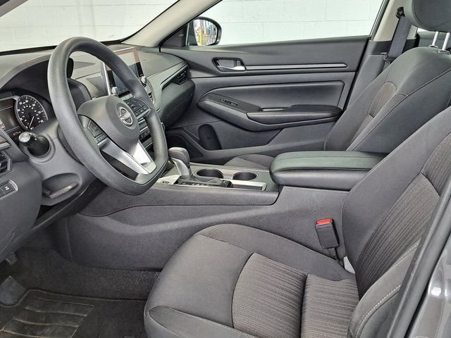 Used 2025 Gray Nissan 2.5 SV image 23