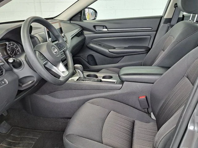 Used 2025 Gray Nissan 2.5 SV image 23