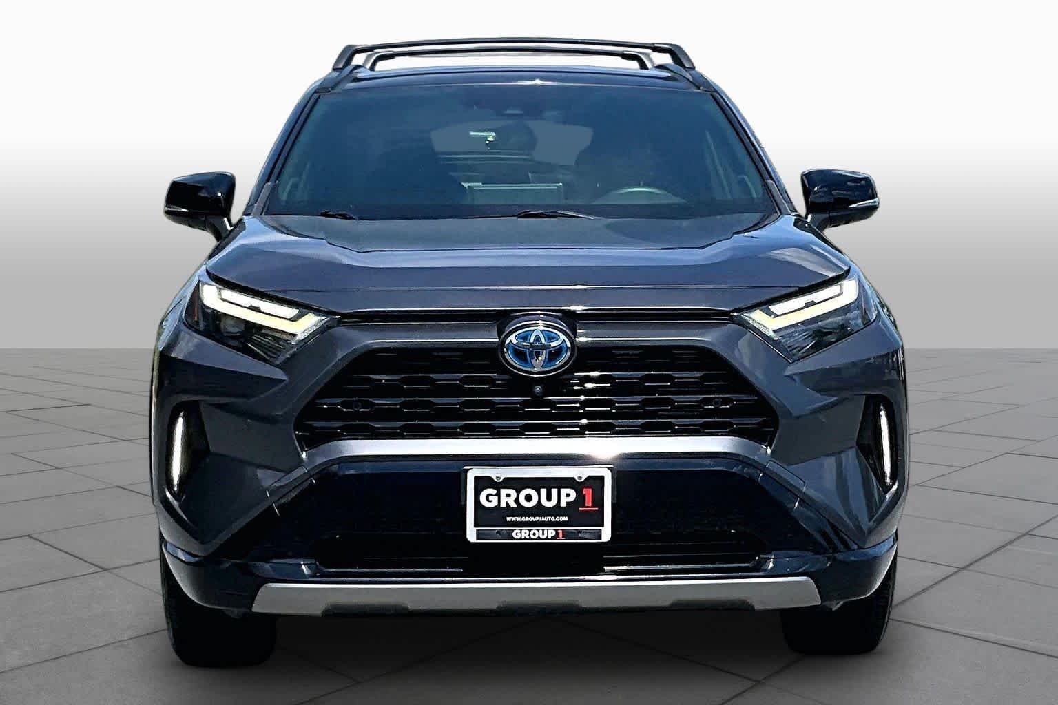 Used 2022 Magnetic Gray Metallic/Midnight Black Metallic Toyota Hybrid XSE image 4