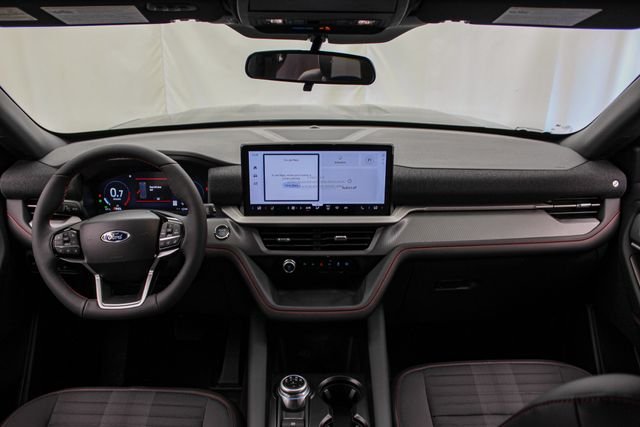 New 2026 Carbonized Gray Metallic Ford ST-Line image 24