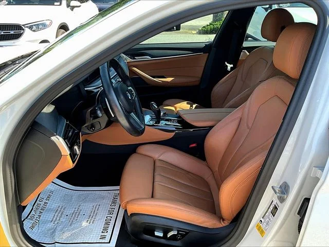 Used 2023 White BMW 540i image 7