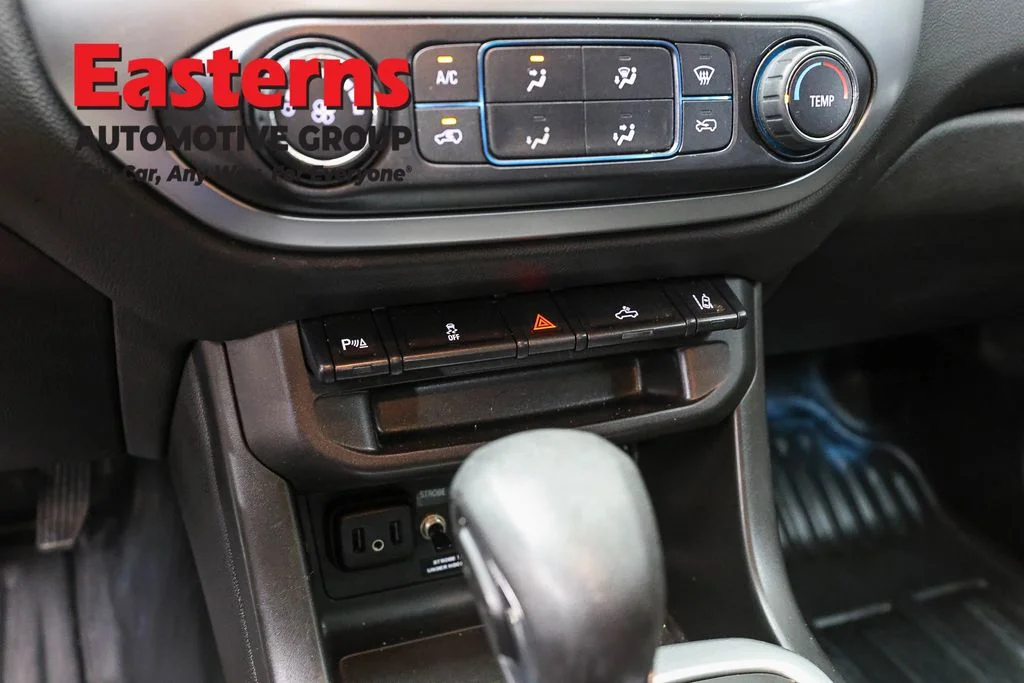 Used 2022 White Chevrolet LT image 20