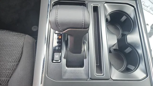 New 2026 Oxford White Ford XLT 4WD image 43