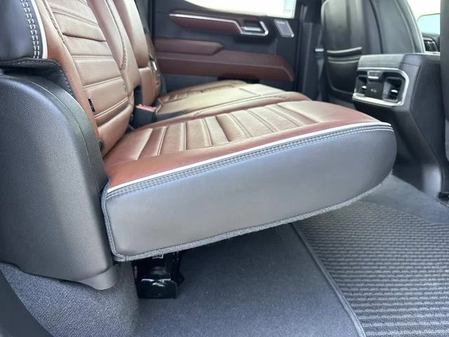 Used 2023 White GMC Denali Ultimate image 18