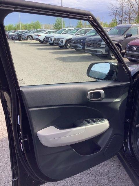 New 2026 Onyx Black Hyundai SEL image 17