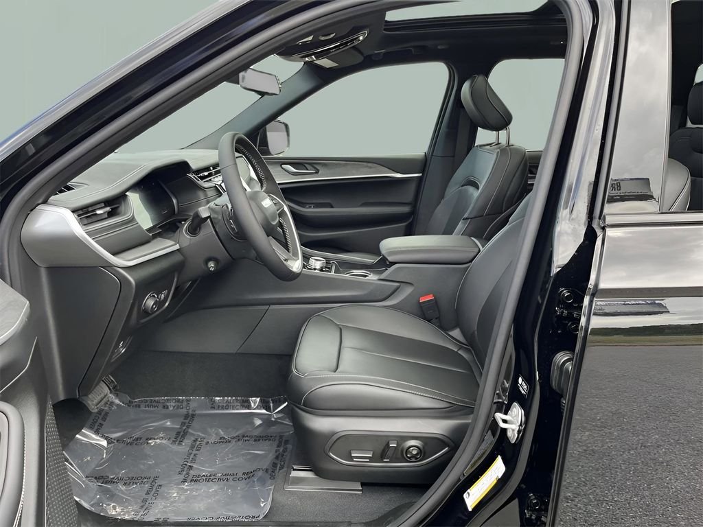 2025 Jeep Grand Cherokee Limited - Photo 24